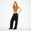 T-SHIRT AUS BAUMWOLL-RIPPEN T-SHIRT AUS BAUMWOLL-RIPPEN
