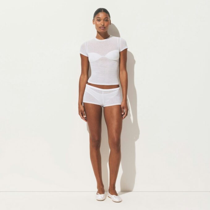T-Shirt aus transparentem Rippenmaterial T-Shirt aus transparentem Rippenmaterial