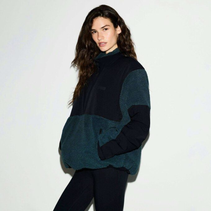 TEDDY ÜBERGRÖSSERTER HALBREISSVERSCHLUSS-PULLOVER TEDDY ÜBERGRÖSSERTER HALBREISSVERSCHLUSS-PULLOVER