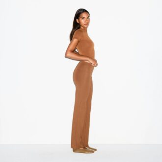 THE ESSENTIAL COLLECTION HOCHGESCHNITTENE PINTUCK-HOSE MIT GERADEM LEBEN