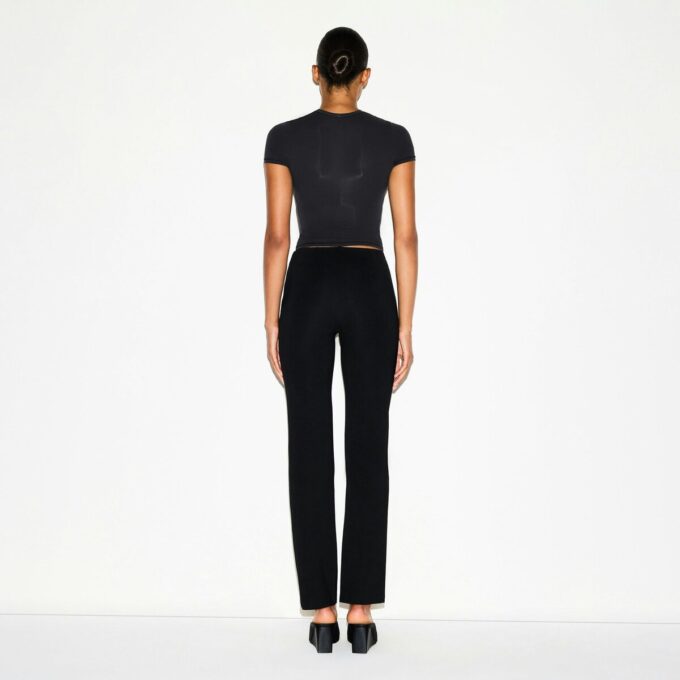 THE ESSENTIAL COLLECTION HOCHGESCHNITTENE PINTUCK-HOSE MIT GERADEM LEBEN THE ESSENTIAL COLLECTION HOCHGESCHNITTENE PINTUCK-HOSE MIT GERADEM LEBEN