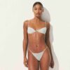 Transparenter, knapper Dreiecks-Bralette mit Rippen Transparenter, knapper Dreiecks-Bralette mit Rippen