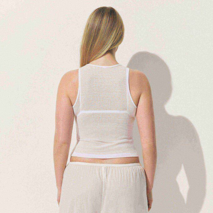 Transparenter Rippen-Tanktop mit Rundhalsausschnitt Transparenter Rippen-Tanktop mit Rundhalsausschnitt