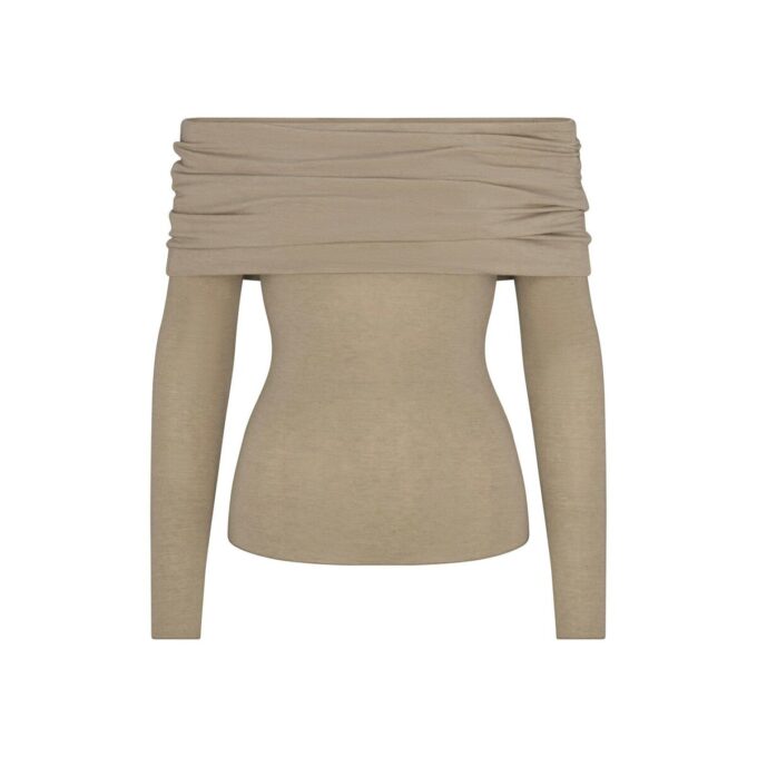 TRANSPARENTES MODELL-OFF-SHORTE-TOP TRANSPARENTES MODELL-OFF-SHORTE-TOP