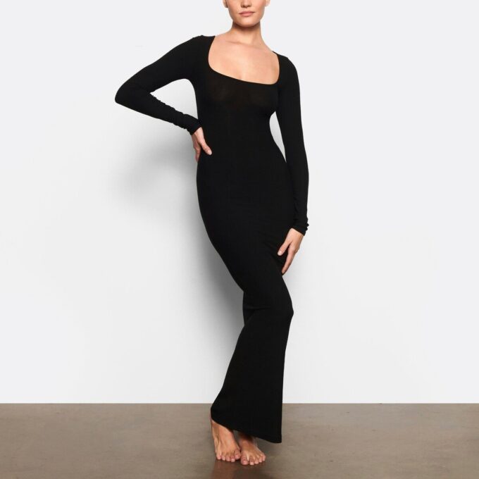Weiches Lounge-Kleid mit langen Ärmeln