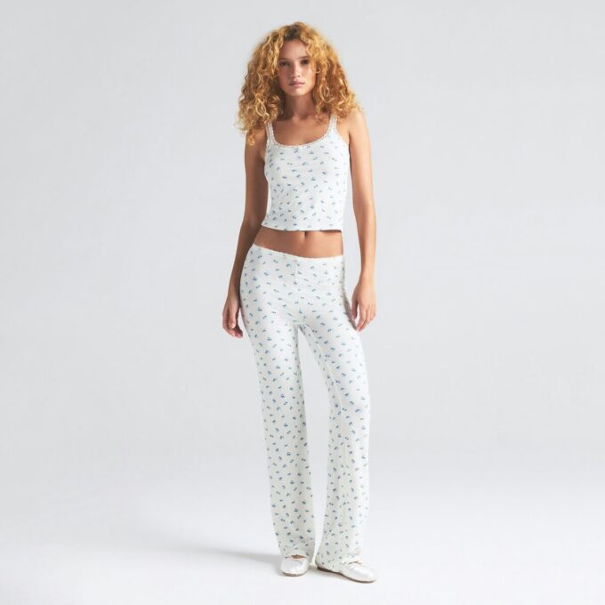 Weiches Lounge-Spitzen-Cami Weiches Lounge-Spitzen-Cami